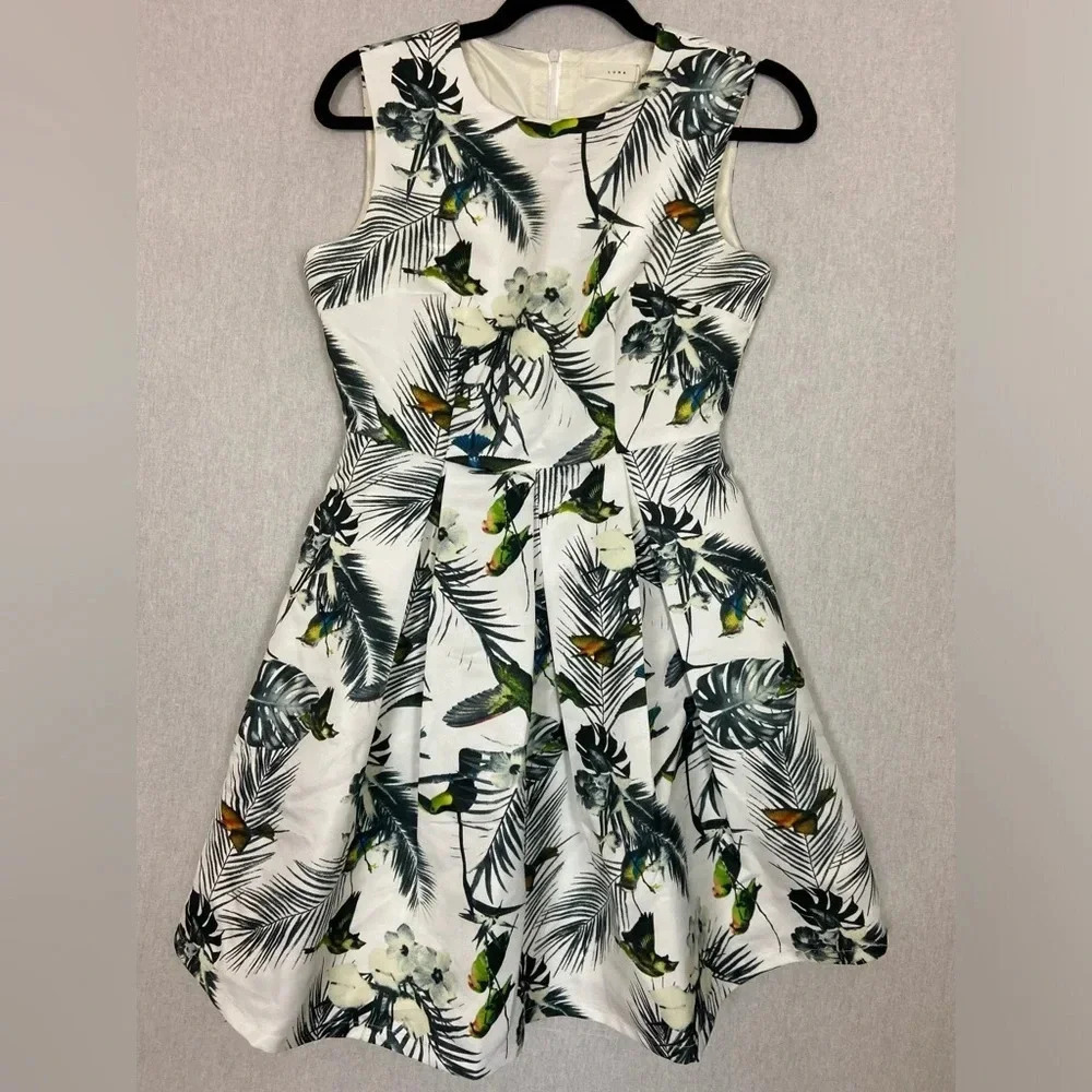 NWT Luna White Green Floral Fit and Flare Dress with Pockets - S